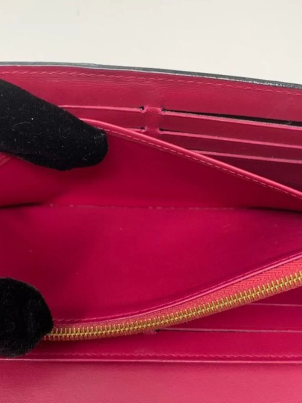 Louis Vuitton Monogram Vernis pink wallet